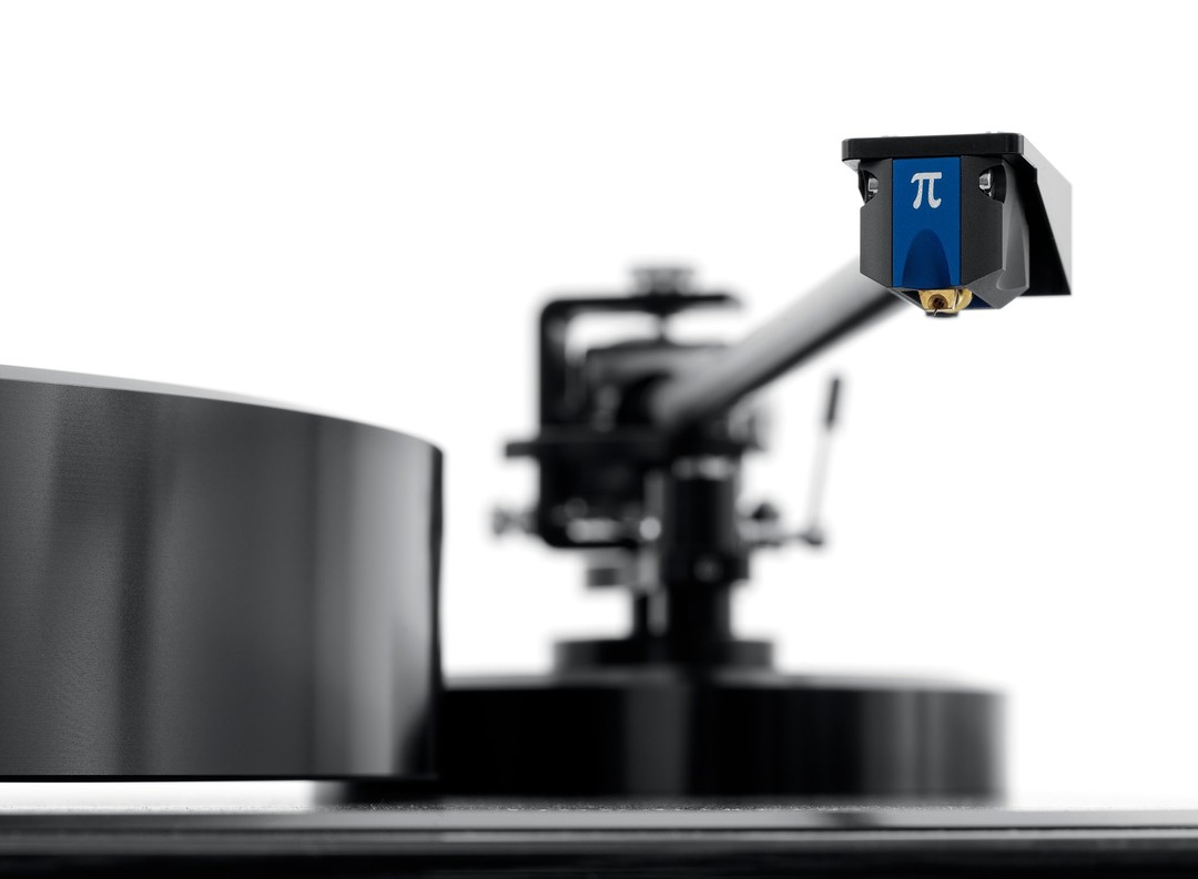 Picture of OASIS 10th anniversary edition with performance power supply