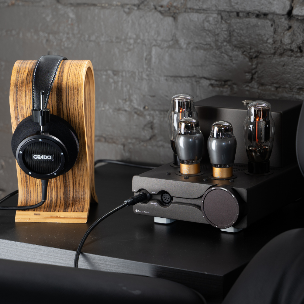 Picture of Signature S750