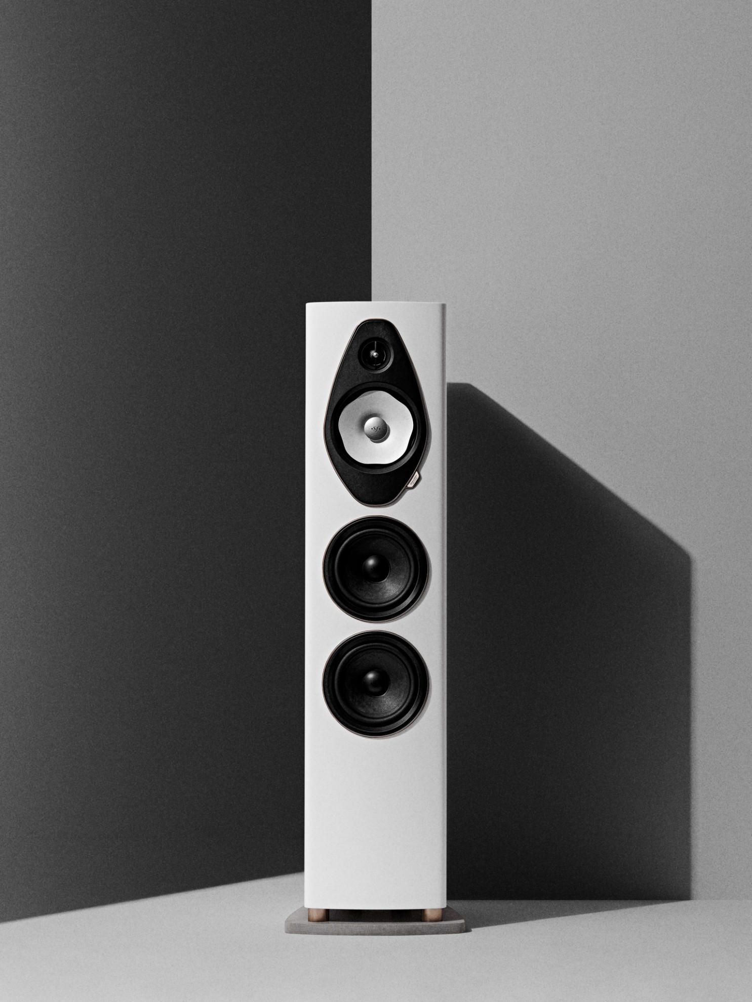 Picture of Sonus Faber Sonetto III White Limited Edition