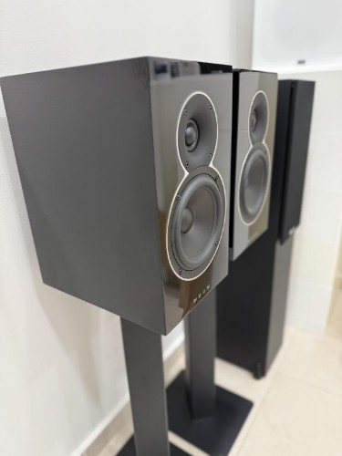 Picture of Moon by SImaudio Voice 22 Speakers, ex-demo thumb