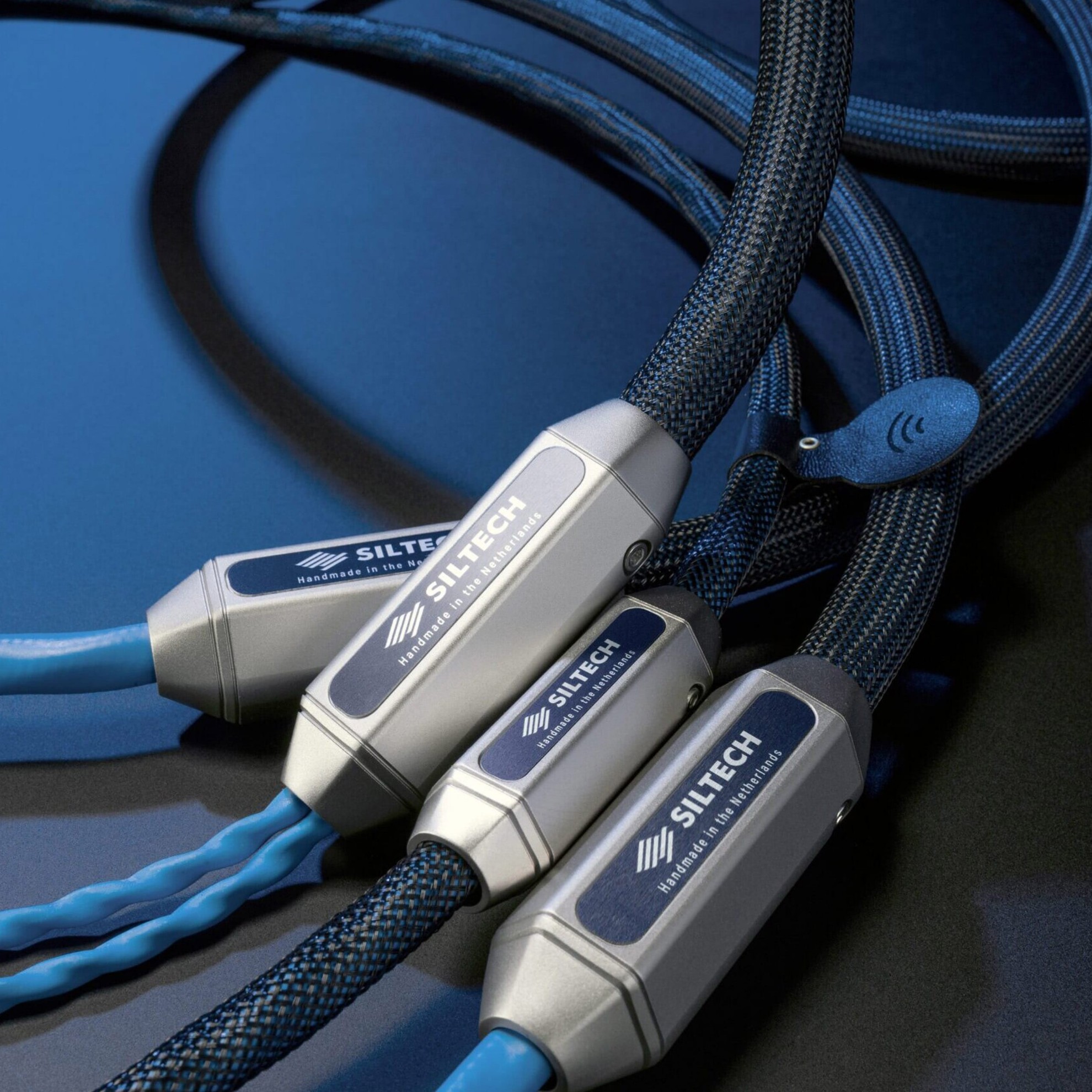 Picture of Classic Legend MkII 280i RCA