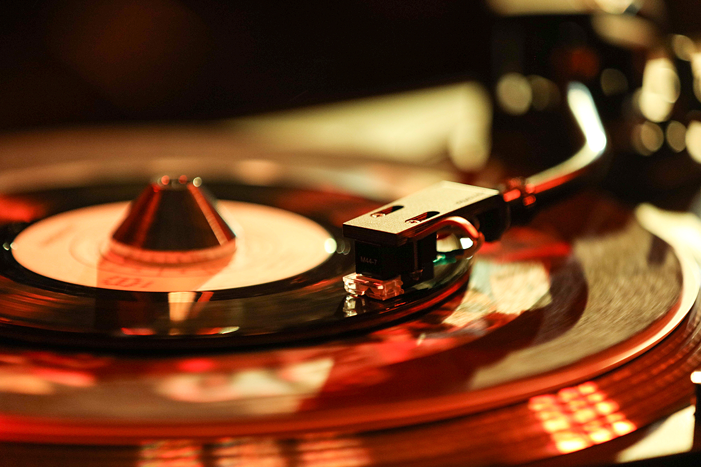 Picture of SL-1200MK7 Direct Drive DJ Turntable System
